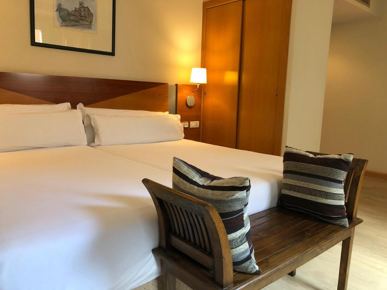 Oca Villa De Aviles Hotel Luaran gambar