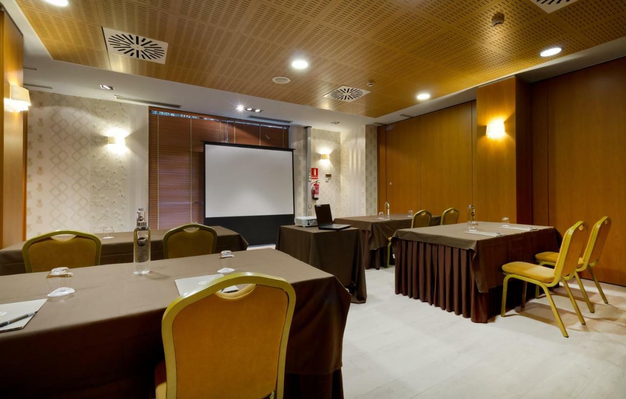 Oca Villa De Aviles Hotel Luaran gambar